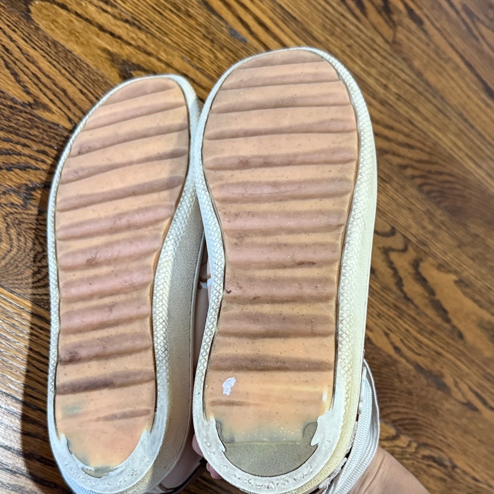 Coach light pink Sneakers with cherry and floral details - Picture 5 of 5
